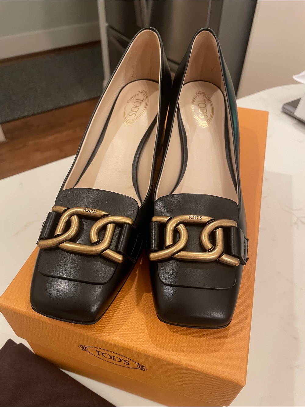 Tod’s like new black buckled pump sz 37.5